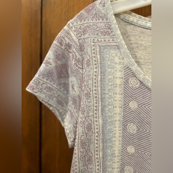 Lucky Brand women’s size small petite top. - Picture 6 of 10